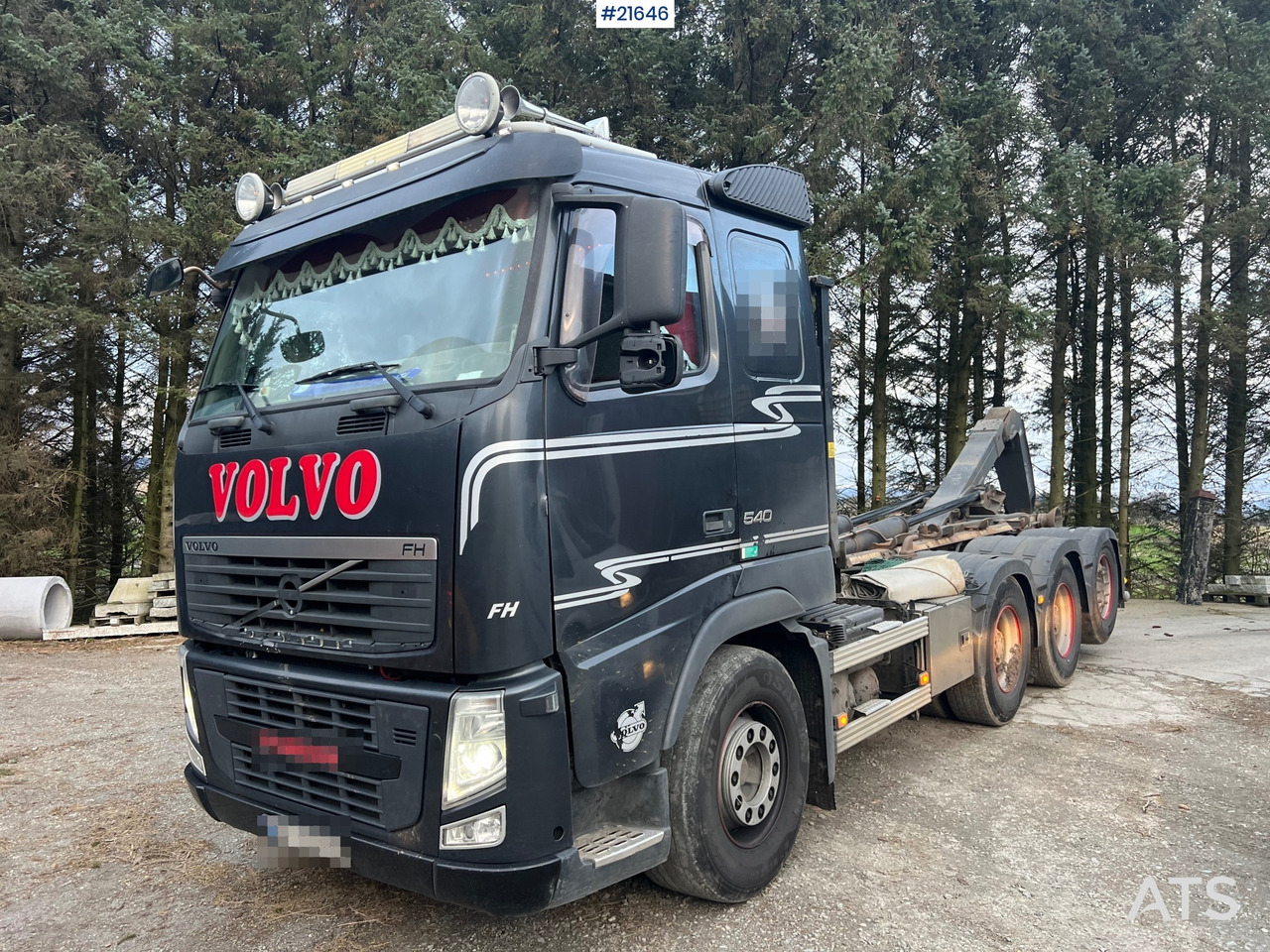 Volvo FH13 8x4 tridem krokbil m/ 20t Hiab krok og opplegg for kran - Camion grue: photos 1 Volvo FH13 8x4 tridem krokbil m/ 20t Hiab krok og opplegg for kran - Camion grue: photos 1
