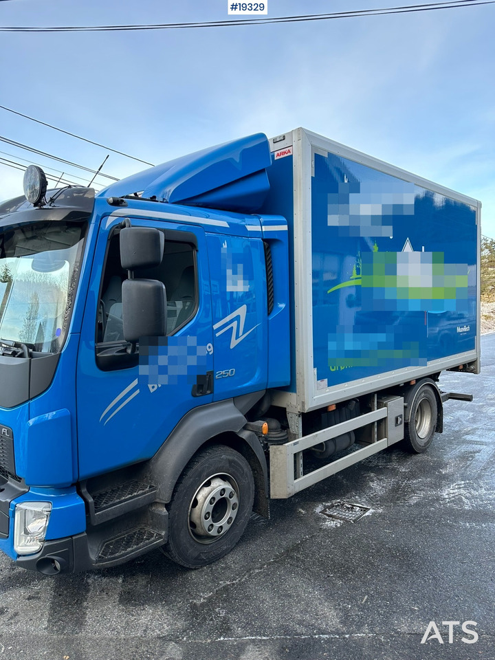 Volvo FL250 - Camion fourgon: photos 1 Volvo FL250 - Camion fourgon: photos 1