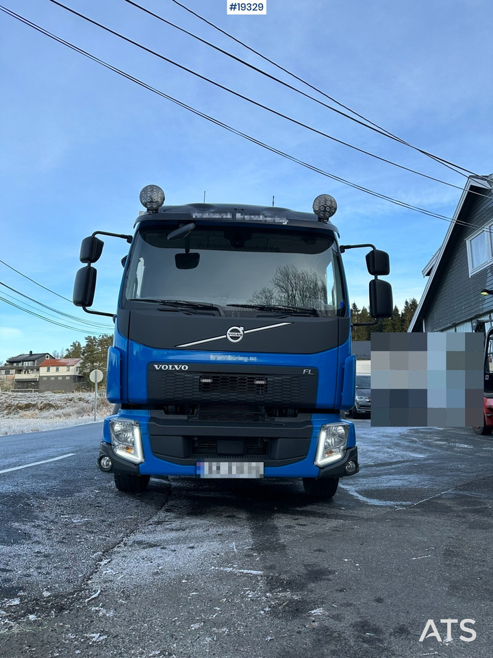 Volvo FL250 - Camion fourgon: photos 5 Volvo FL250 - Camion fourgon: photos 5