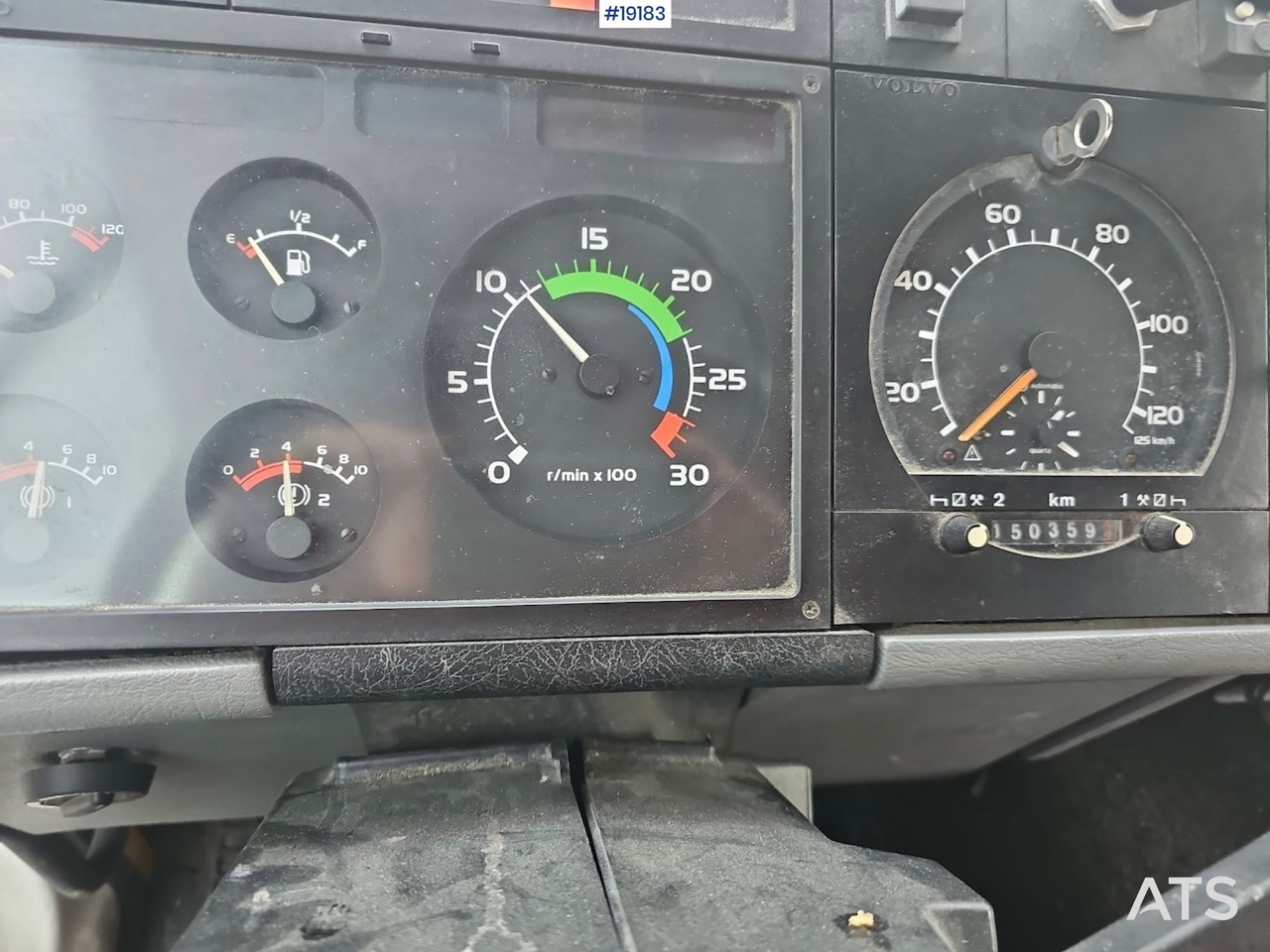 Volvo FL6 - Camion plateau: photos 5 Volvo FL6 - Camion plateau: photos 5