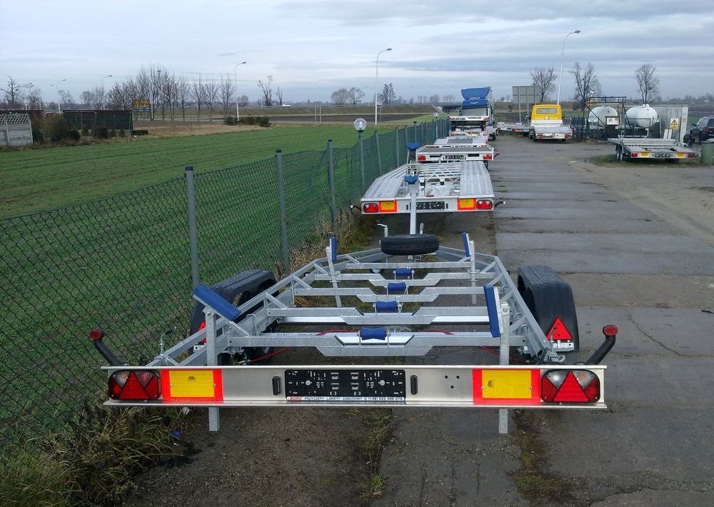 Boro PRZYCZEPA POD ŁÓDŹ! 7,30M! - Remorque bateau: photos 3 Boro PRZYCZEPA POD ŁÓDŹ! 7,30M! - Remorque bateau: photos 3