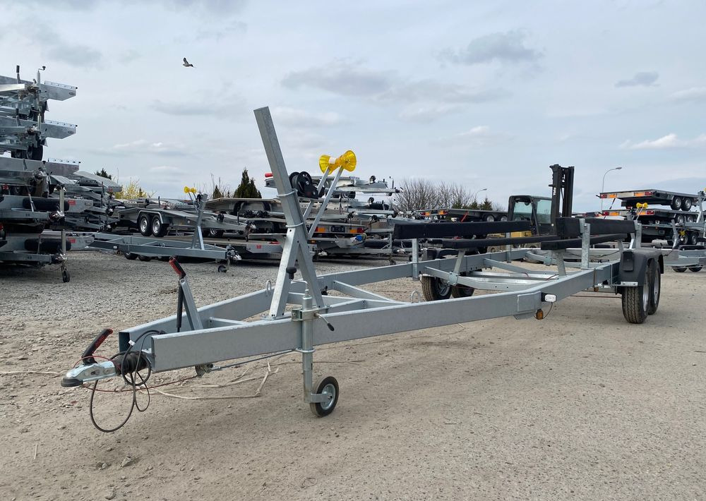 Boro PRZYCZEPA PODŁODZIOWA STYL AMERYKAŃSKI 7,80M - Remorque bateau: photos 2 Boro PRZYCZEPA PODŁODZIOWA STYL AMERYKAŃSKI 7,80M - Remorque bateau: photos 2