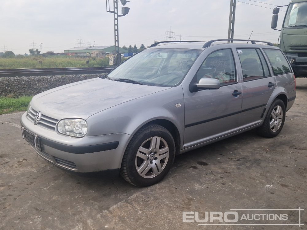 2002 Volkswagen Petrol, Automatic, AC (German Reg. Docs. Available) - Voiture: photos 1 2002 Volkswagen Petrol, Automatic, AC (German Reg. Docs. Available) - Voiture: photos 1