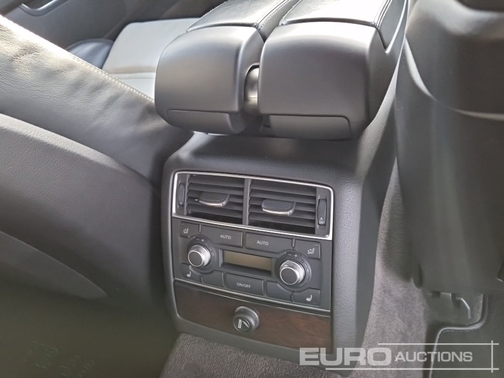 Voiture 2009 Audi A8 3.0 TDI: photos 24