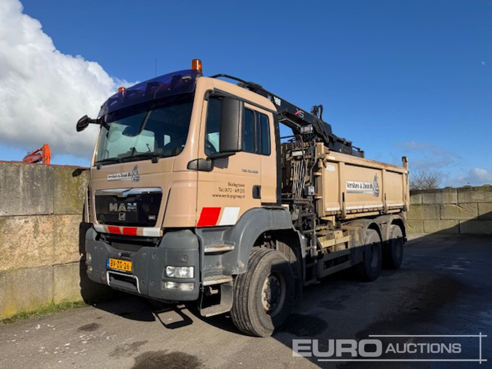 2009 MAN TGS 33.400 6x6, Tipper Truck, Loading Crane Hiab 144DS-2 Duo, Manual, A/C (Dutch Export Docs. Available) - Camion benne, Camion grue: photos 1 2009 MAN TGS 33.400 6x6, Tipper Truck, Loading Crane Hiab 144DS-2 Duo, Manual, A/C (Dutch Export Docs. Available) - Camion benne, Camion grue: photos 1