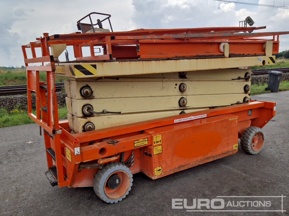 2010 Holland Lift MONOSTAR X-105EL12 Electric Scissor Lift, 10.5m Working Height, 500g Platform Capacity, Extending Deck - Nacelle: photos 1 2010 Holland Lift MONOSTAR X-105EL12 Electric Scissor Lift, 10.5m Working Height, 500g Platform Capacity, Extending Deck - Nacelle: photos 1