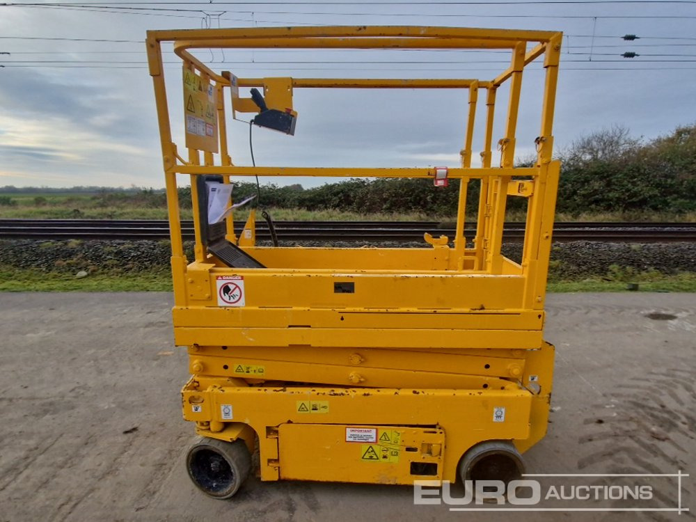 2012 Genie GS1532 - Nacelle: photos 2 2012 Genie GS1532 - Nacelle: photos 2