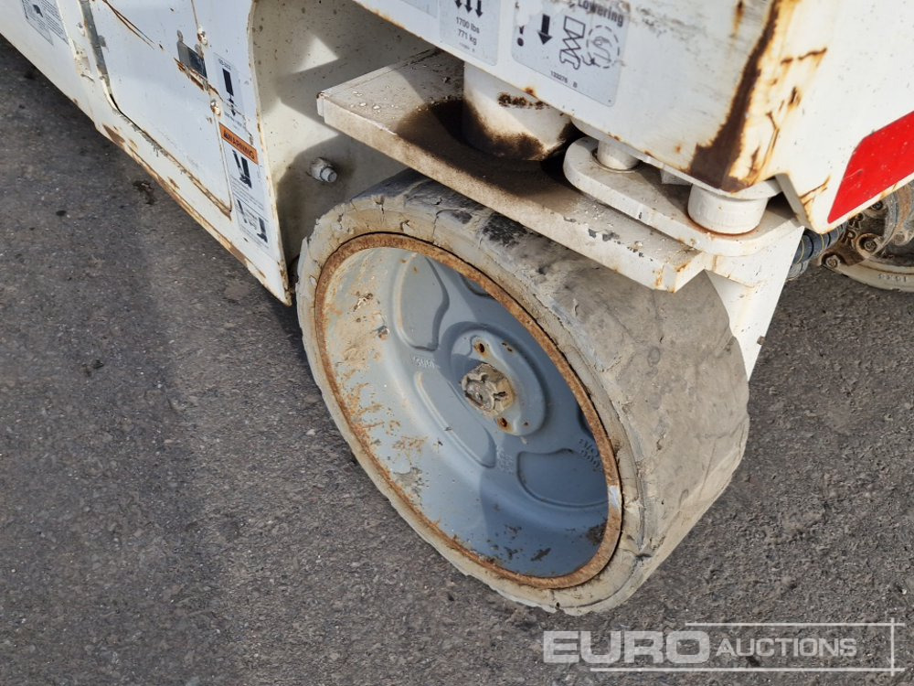 2013 Genie GS-3232 - Nacelle ciseaux: photos 5 2013 Genie GS-3232 - Nacelle ciseaux: photos 5