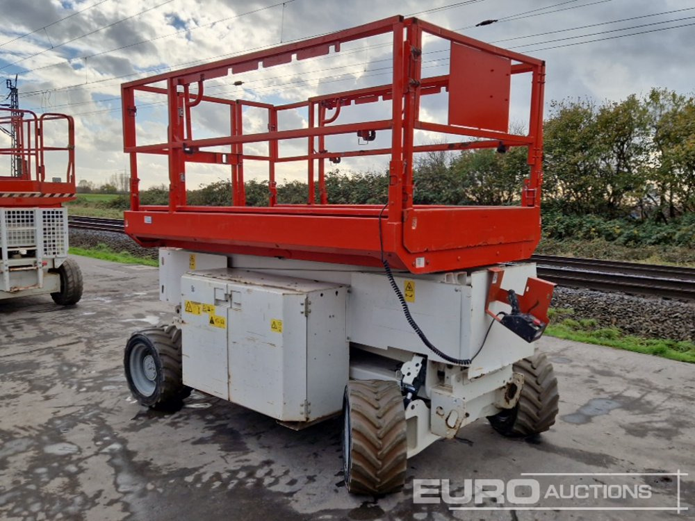 2013 Genie GS-3369DC - Nacelle: photos 3 2013 Genie GS-3369DC - Nacelle: photos 3