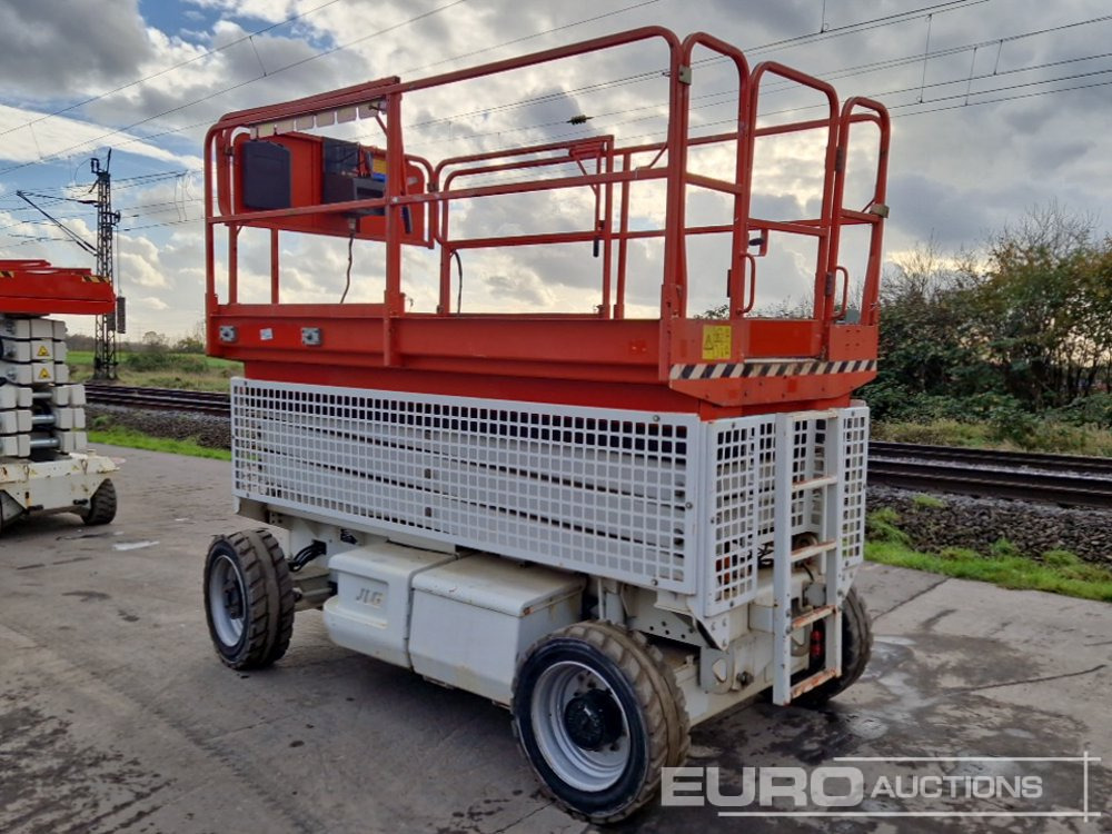 2013 JLG M3369 - Nacelle: photos 3 2013 JLG M3369 - Nacelle: photos 3