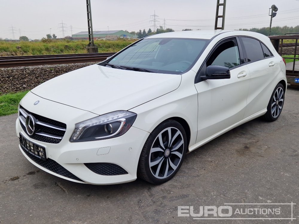 2013 Mercedes Benz A180 - Voiture: photos 1 2013 Mercedes Benz A180 - Voiture: photos 1