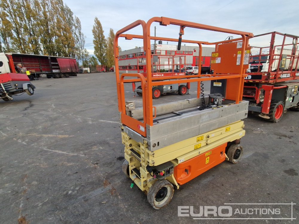 2014 JLG 1930ES - Nacelle: photos 3 2014 JLG 1930ES - Nacelle: photos 3