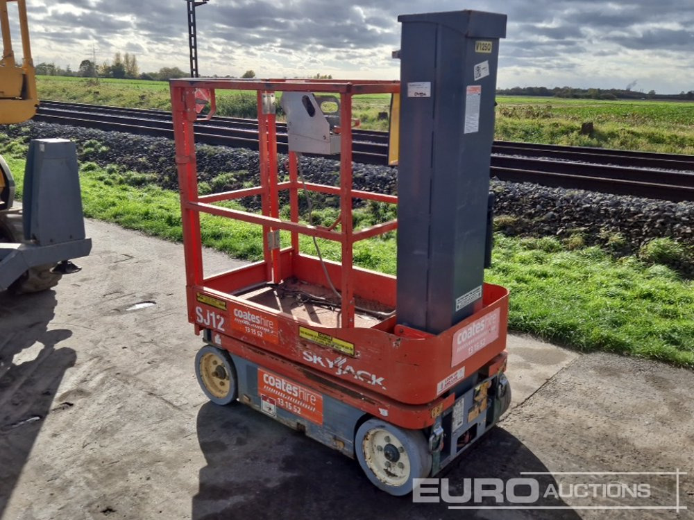 2014 SkyJack SJ12 - Nacelle: photos 3 2014 SkyJack SJ12 - Nacelle: photos 3