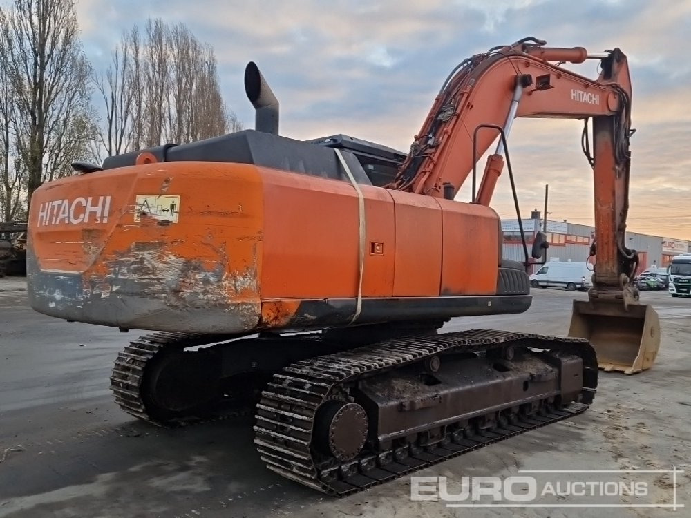 2015 Hitachi ZX350LCN-5B - Pelle sur chenille: photos 5 2015 Hitachi ZX350LCN-5B - Pelle sur chenille: photos 5