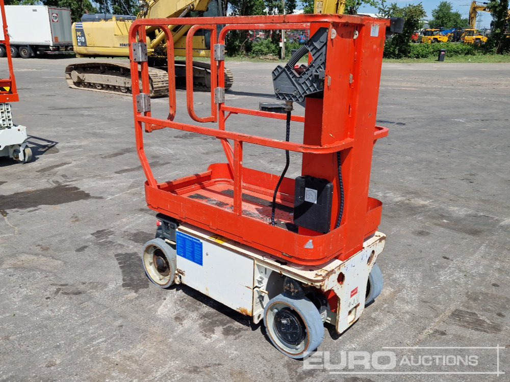 2015 JLG 1230ES - Nacelle: photos 3 2015 JLG 1230ES - Nacelle: photos 3