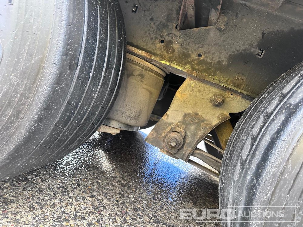 Semi-remorque rideaux coulissants 2015 Krone Mega Liner, Curtainsider, 3 Axle (Dutch Reg. Docs): photos 18