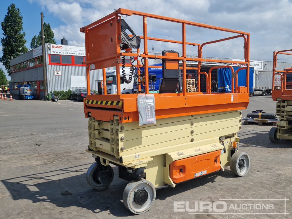2016 JLG 3246 ES - Nacelle: photos 4 2016 JLG 3246 ES - Nacelle: photos 4