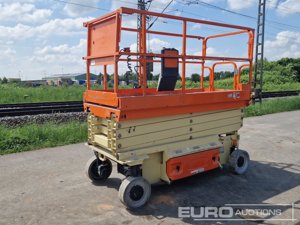 2016 JLG 3246 ES - Nacelle: photos 1 2016 JLG 3246 ES - Nacelle: photos 1