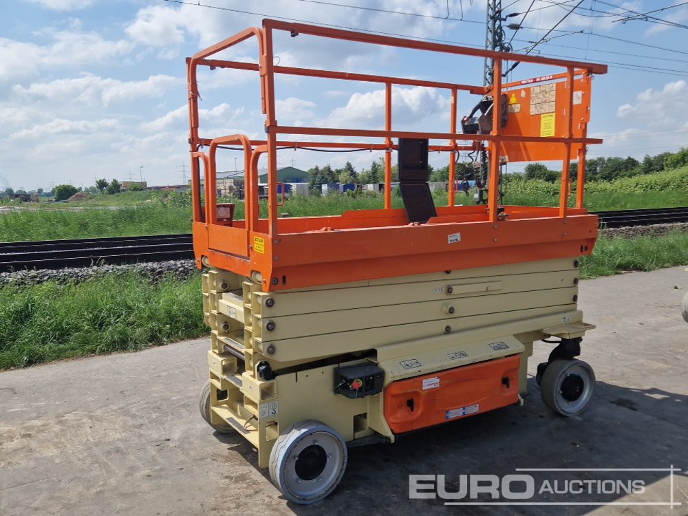 2016 JLG 3246 ES - Nacelle: photos 1 2016 JLG 3246 ES - Nacelle: photos 1