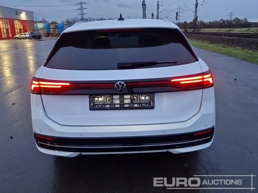 2024 Volkswagen Passat - Voiture: photos 4 2024 Volkswagen Passat - Voiture: photos 4