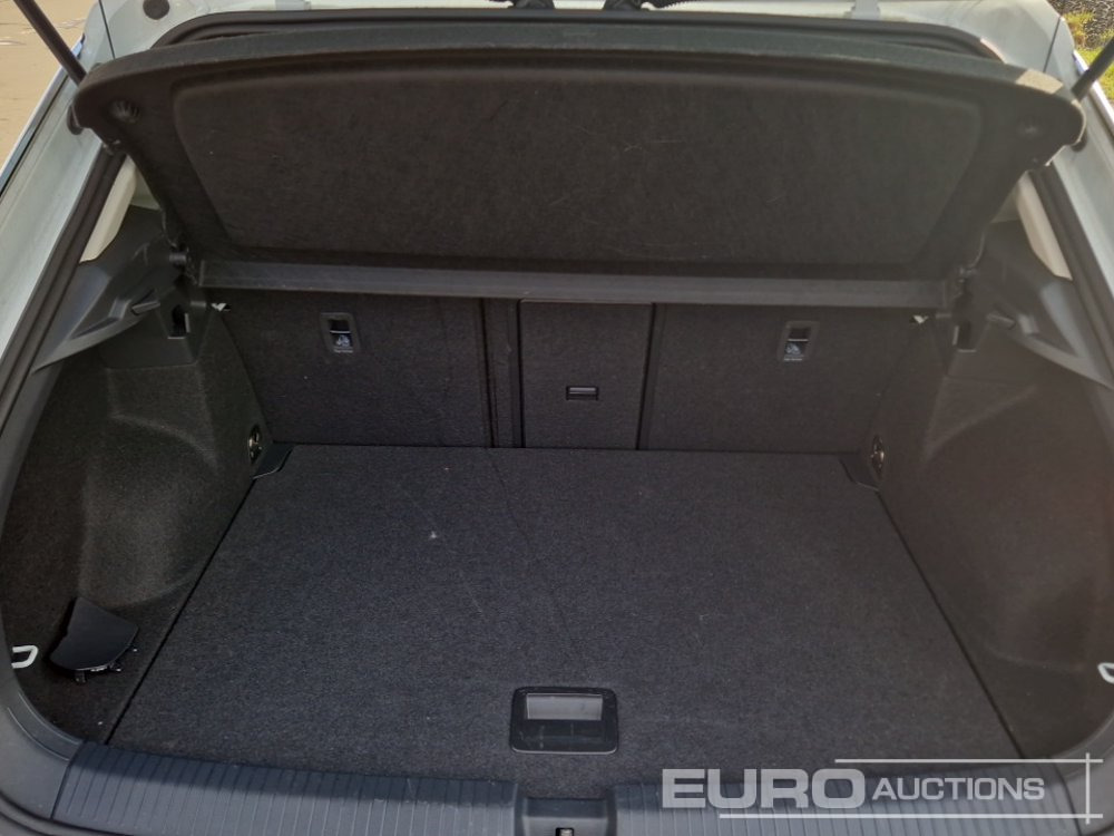 SUV 2024 Volkswagen T-Roc: photos 17 SUV 2024 Volkswagen T-Roc: photos 17