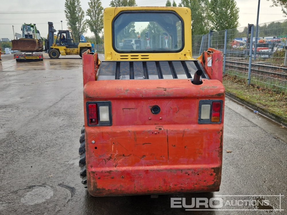 Bobcat S130 - Mini chargeuse: photos 4 Bobcat S130 - Mini chargeuse: photos 4