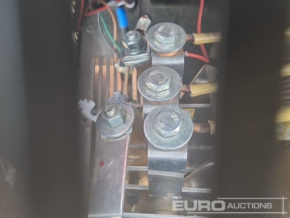 Matériel de chantier Conex 400V Battery Charger, 4.3kW - 50/60Hz: photos 6