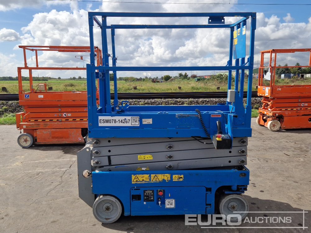 Genie Electric Scissor Lift - Nacelle: photos 2 Genie Electric Scissor Lift - Nacelle: photos 2