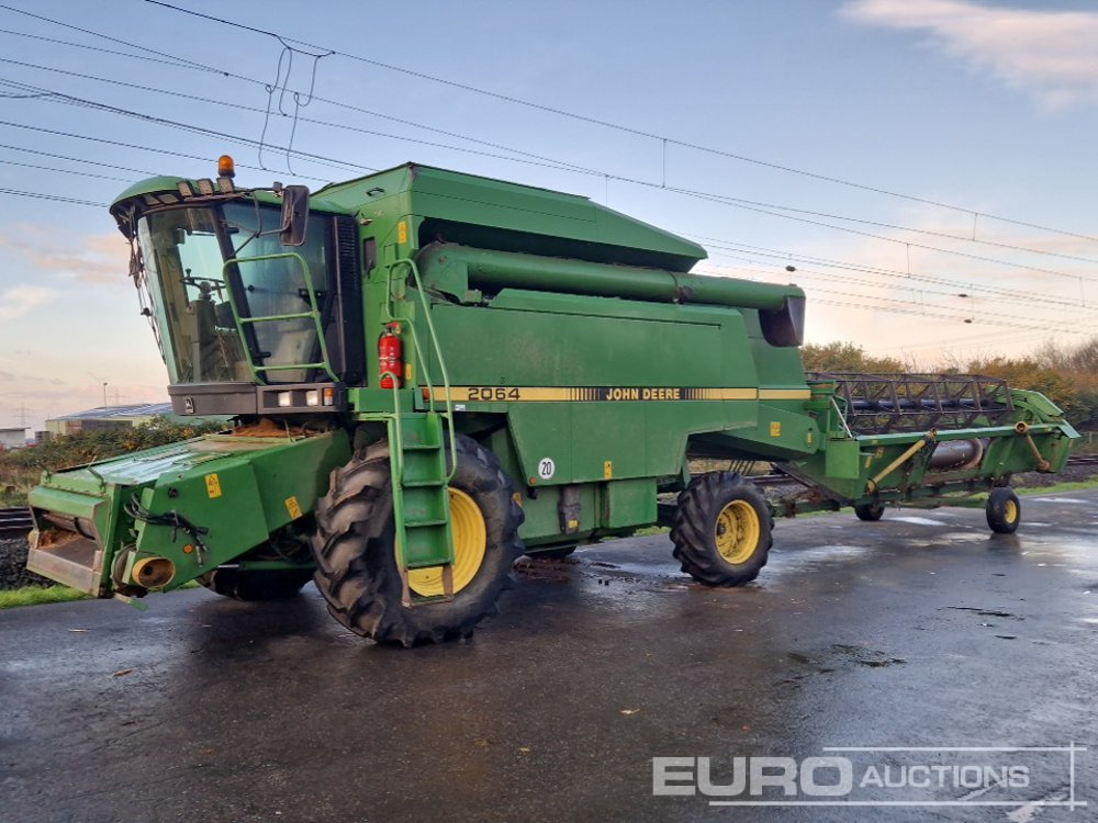 John Deere 2064 - Moissonneuse-batteuse: photos 1 John Deere 2064 - Moissonneuse-batteuse: photos 1
