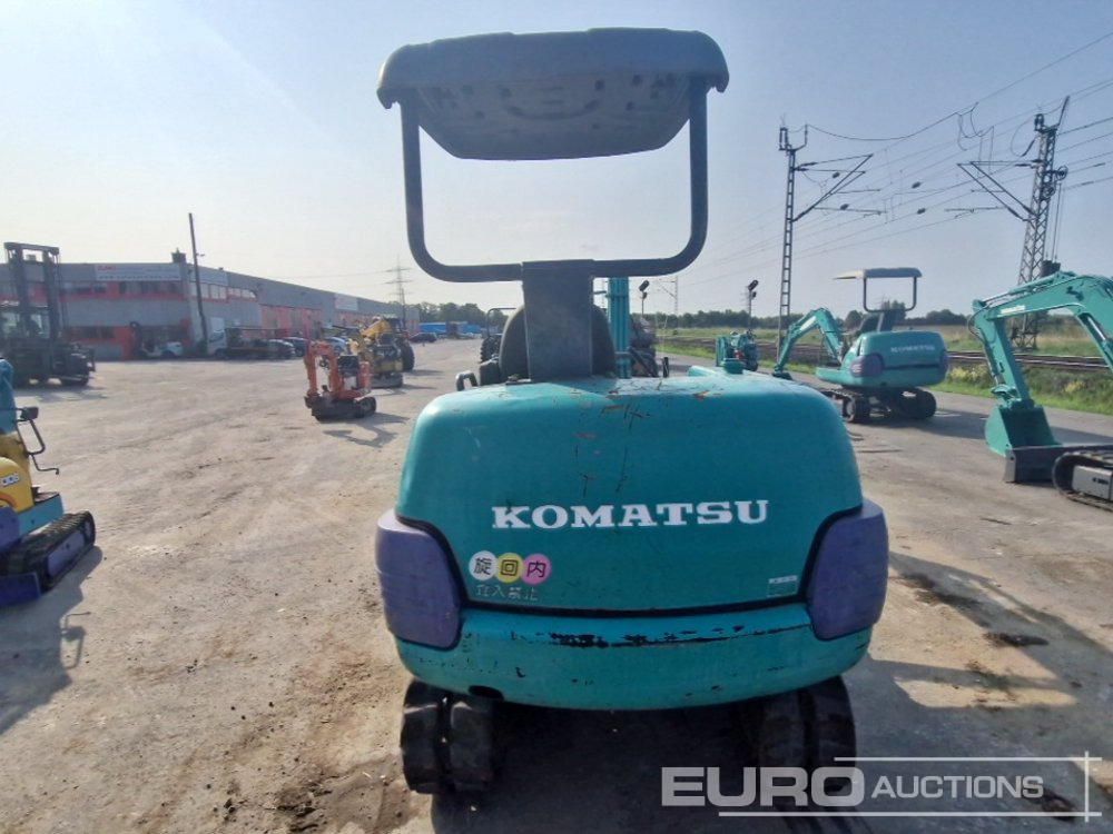Komatsu PC15-3 - Mini pelle: photos 4 Komatsu PC15-3 - Mini pelle: photos 4