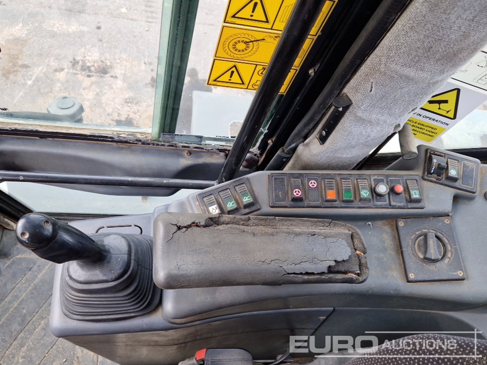 Chargeuse sur pneus Liebherr L538: photos 33