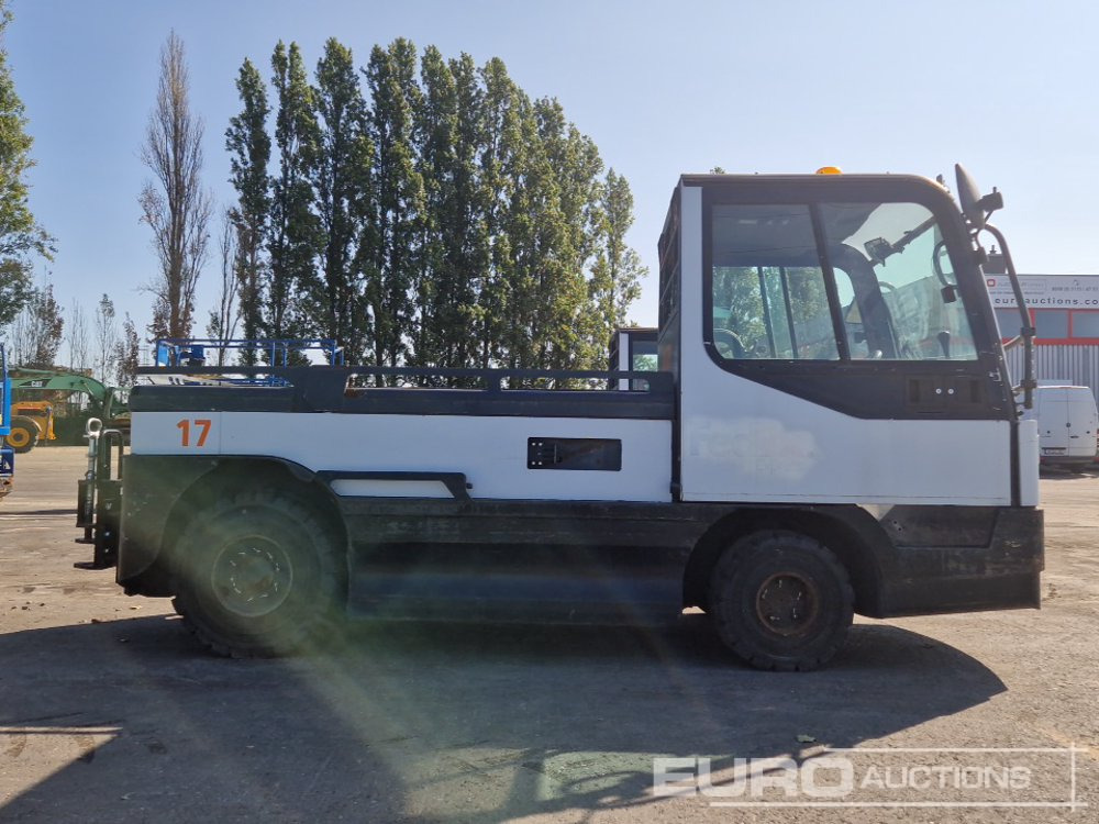 Linde P250 - Chariot tracteur: photos 5 Linde P250 - Chariot tracteur: photos 5