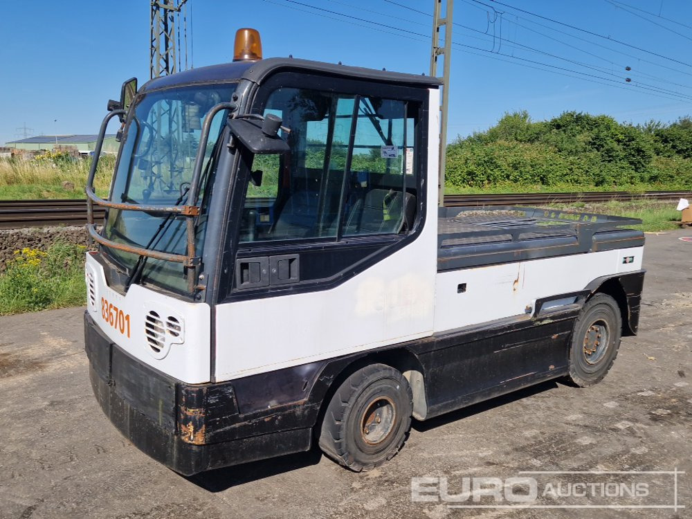 Linde P250 - Chariot tracteur: photos 1 Linde P250 - Chariot tracteur: photos 1