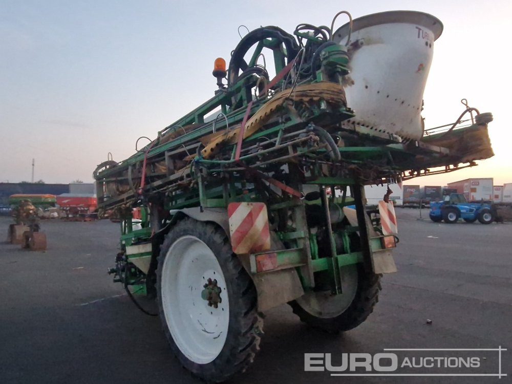 CHD Single Axle Field Sprayer - Machine agricole: photos 3 CHD Single Axle Field Sprayer - Machine agricole: photos 3