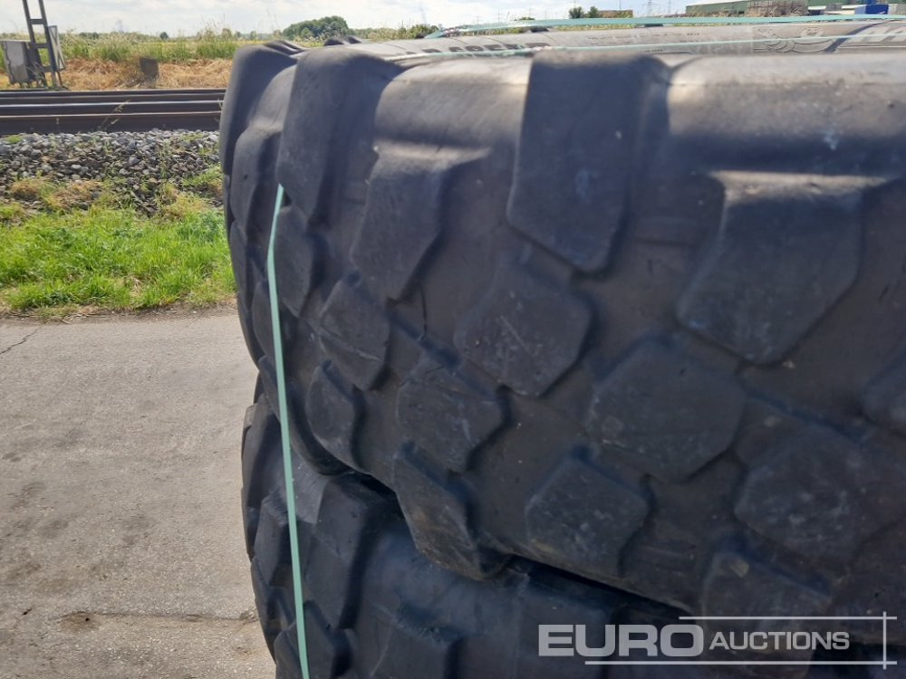 Michelin 415/80 R 685TR Tyres (3 of) - Pneu: photos 5 Michelin 415/80 R 685TR Tyres (3 of) - Pneu: photos 5