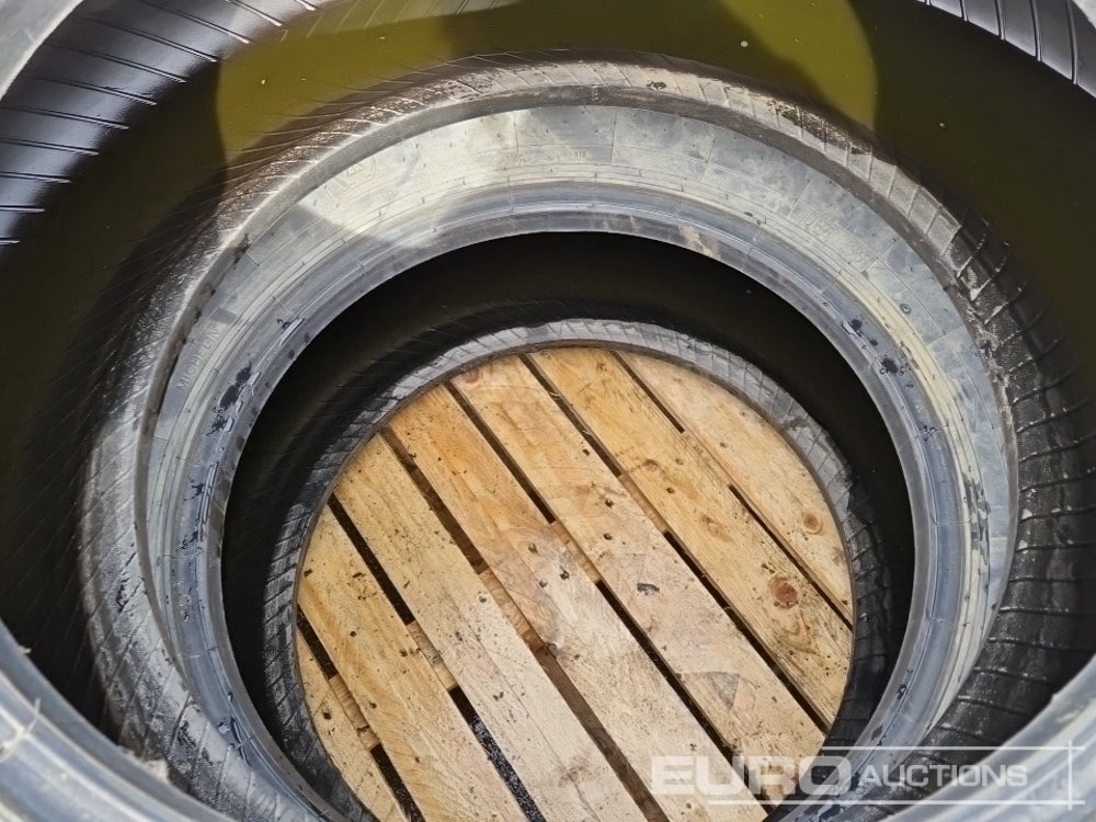 Michelin 480/80R26 Tyres (2 of) - Pneu: photos 5 Michelin 480/80R26 Tyres (2 of) - Pneu: photos 5
