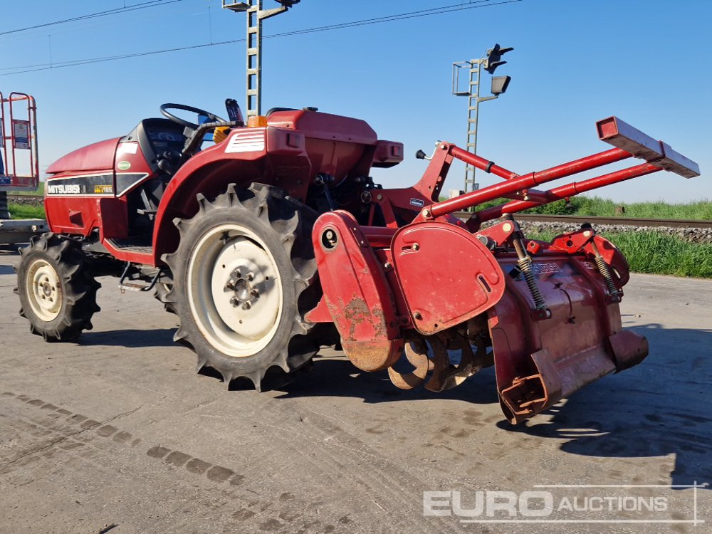 Mitsubishi MT165 - Micro tracteur: photos 3 Mitsubishi MT165 - Micro tracteur: photos 3