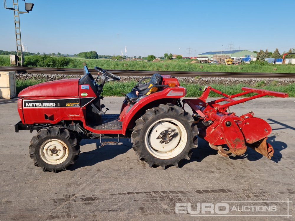 Mitsubishi MT165 - Micro tracteur: photos 2 Mitsubishi MT165 - Micro tracteur: photos 2