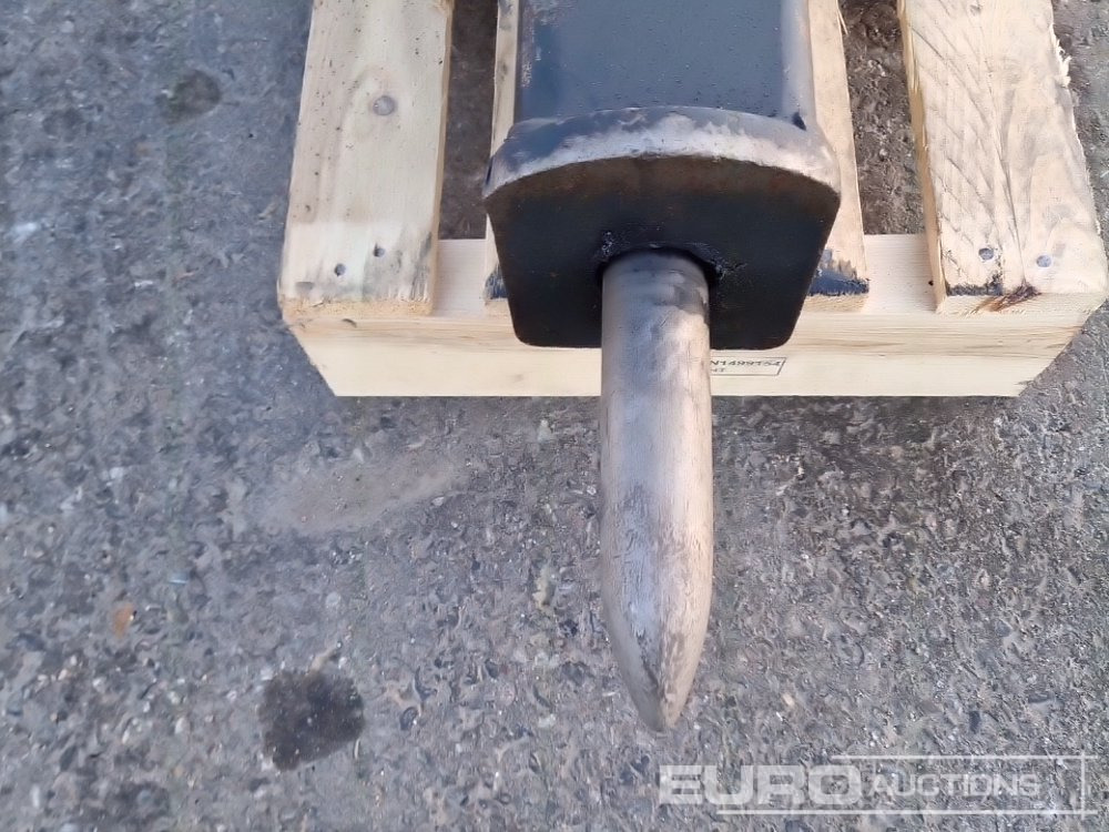 Mustang HM100 - Marteau hydraulique: photos 5 Mustang HM100 - Marteau hydraulique: photos 5