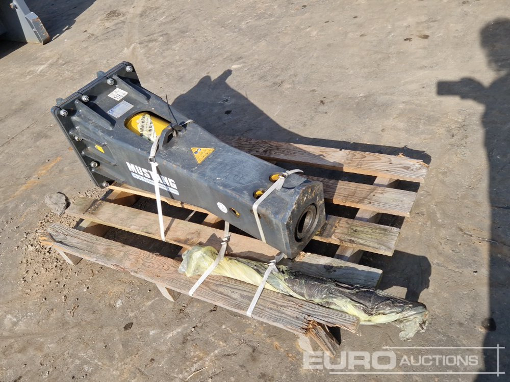 Mustang Hydraulic Breaker - Marteau hydraulique: photos 4 Mustang Hydraulic Breaker - Marteau hydraulique: photos 4