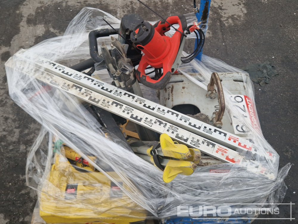 Pallet of Weber CR5E Compaction Plate, Assorted Electric Tools - Travaux routiers: photos 5 Pallet of Weber CR5E Compaction Plate, Assorted Electric Tools - Travaux routiers: photos 5
