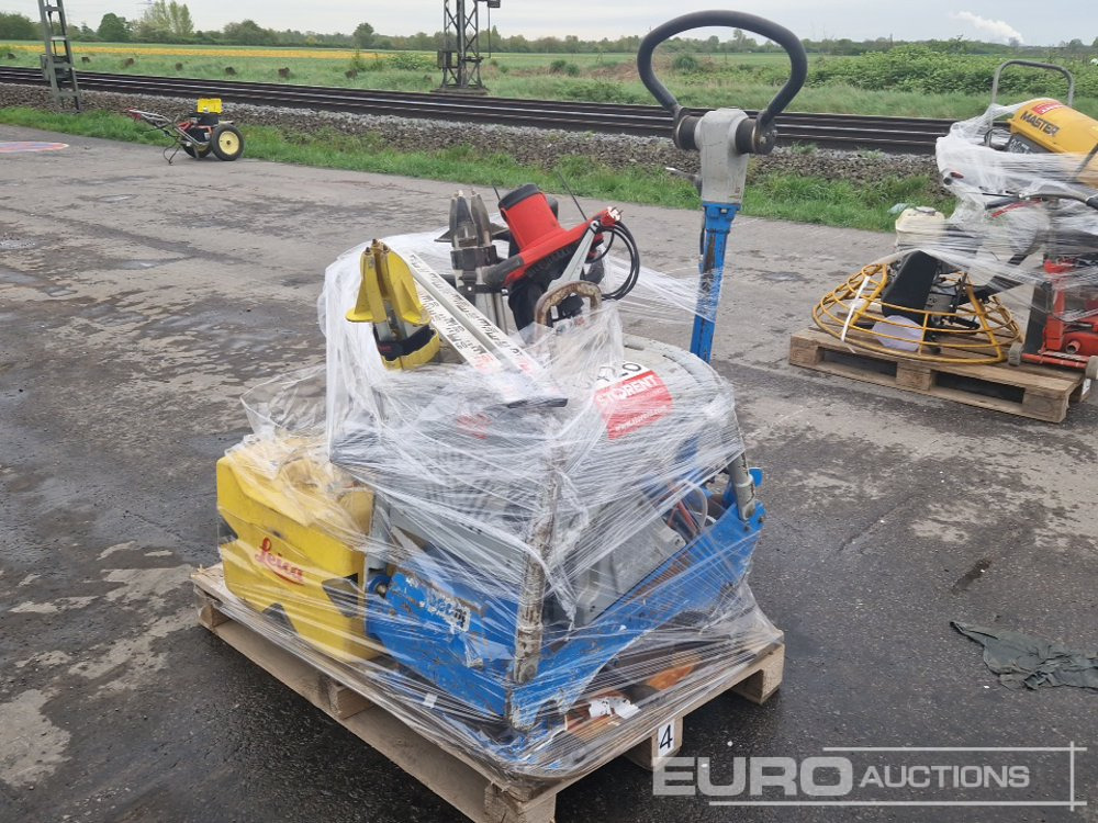 Pallet of Weber CR5E Compaction Plate, Assorted Electric Tools - Travaux routiers: photos 4 Pallet of Weber CR5E Compaction Plate, Assorted Electric Tools - Travaux routiers: photos 4