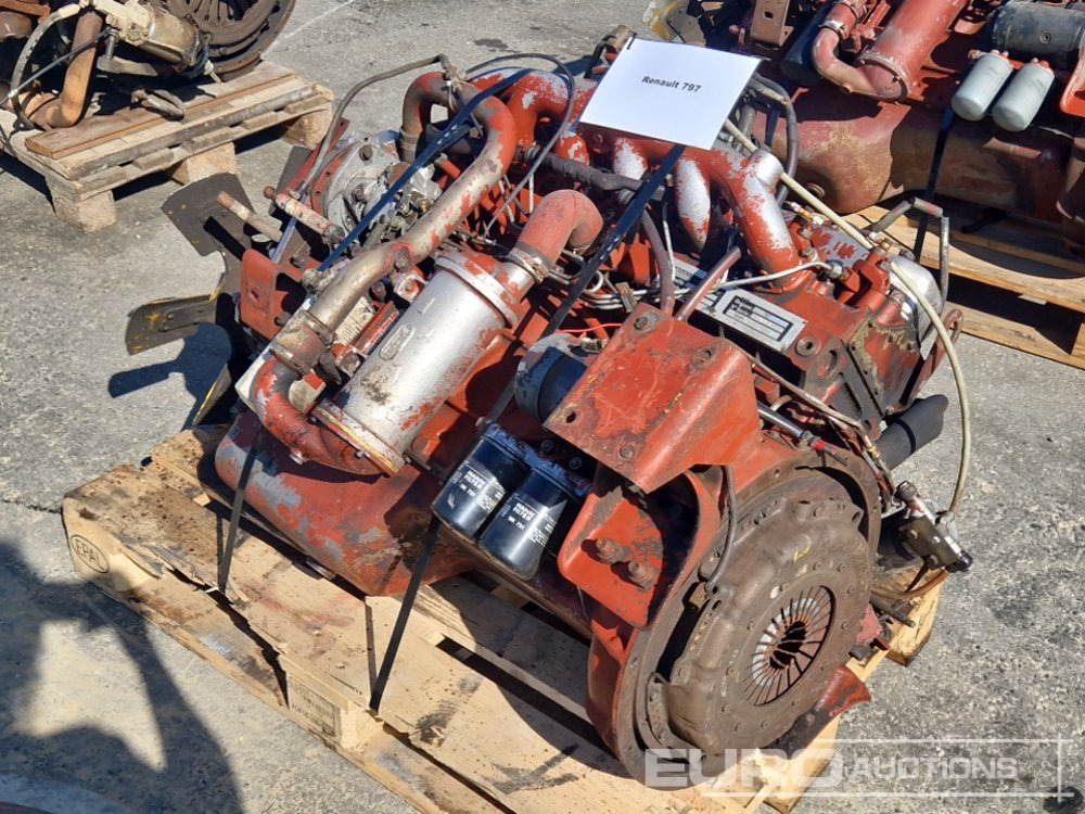 Renault 6 Cylinder 797 Engine - Moteur: photos 1 Renault 6 Cylinder 797 Engine - Moteur: photos 1
