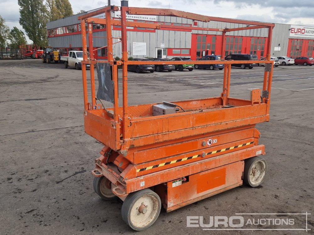 SkyJack Electric Scissor Lift - Nacelle: photos 4 SkyJack Electric Scissor Lift - Nacelle: photos 4