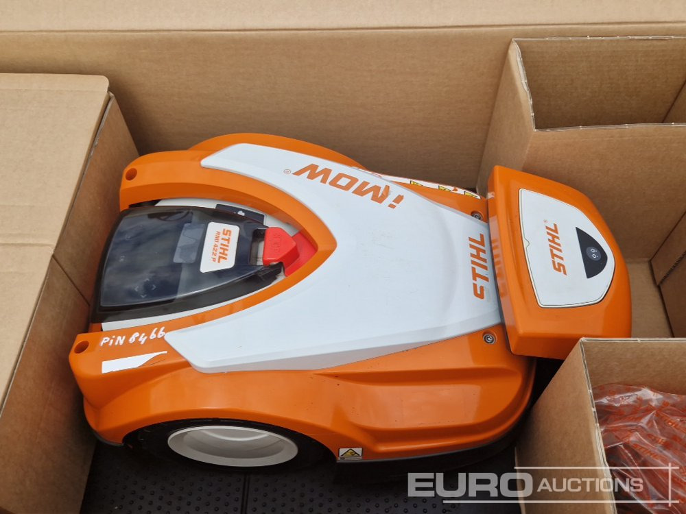 Stihl ImOW 422.2P Robot Lawnmower - Motofaucheuse: photos 3 Stihl ImOW 422.2P Robot Lawnmower - Motofaucheuse: photos 3