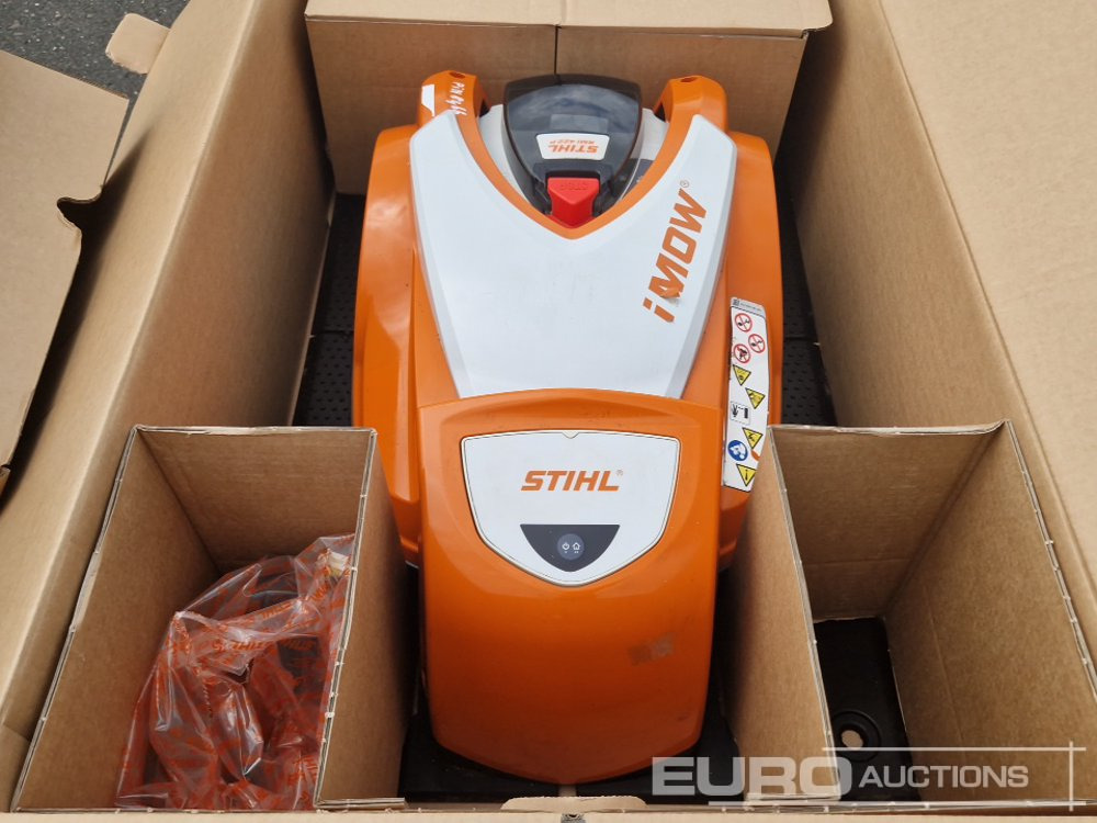 Stihl ImOW 422.2P Robot Lawnmower - Motofaucheuse: photos 4 Stihl ImOW 422.2P Robot Lawnmower - Motofaucheuse: photos 4
