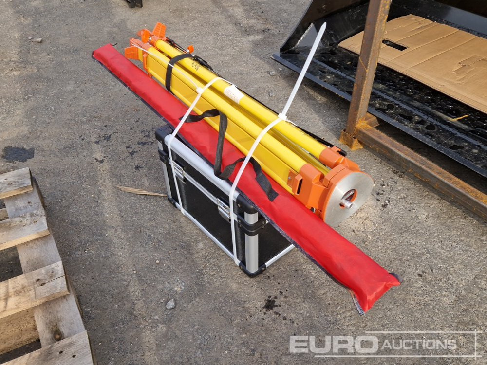 Unused 2025 SKLP Self-Leveling Rotary Laser Level with Batteries, Receiver, Tripod, Grade Rod - Équipement de garage: photos 1 Unused 2025 SKLP Self-Leveling Rotary Laser Level with Batteries, Receiver, Tripod, Grade Rod - Équipement de garage: photos 1