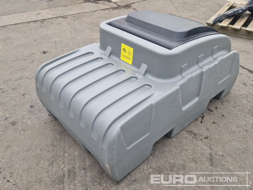 Unused Boss DD200 - Cuve de stockage: photos 3 Unused Boss DD200 - Cuve de stockage: photos 3