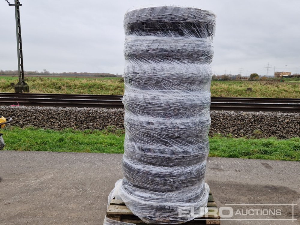 Unused Tyre to suit Wacker Neuson EW100 (4 of) - Pneu: photos 1 Unused Tyre to suit Wacker Neuson EW100 (4 of) - Pneu: photos 1