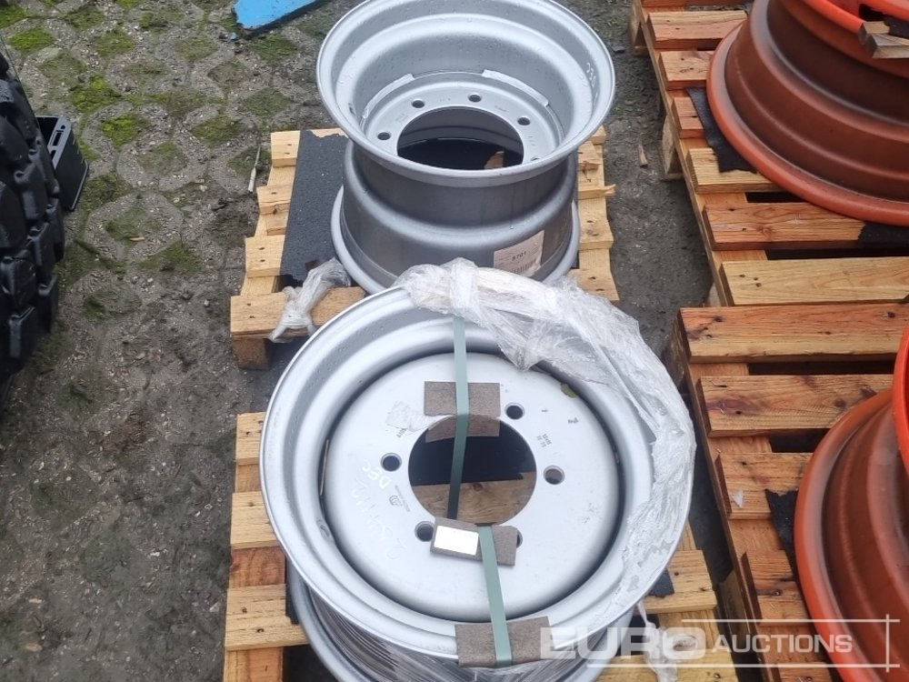 Unused Wacker Neuson Rim (2 of) - Pneu: photos 2 Unused Wacker Neuson Rim (2 of) - Pneu: photos 2